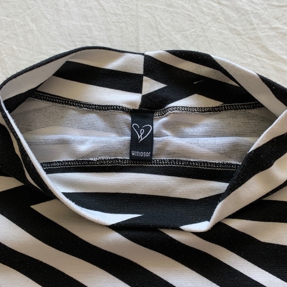 Windsor B&W Striped Patterned Mini Skirt - Picture 3 of 3